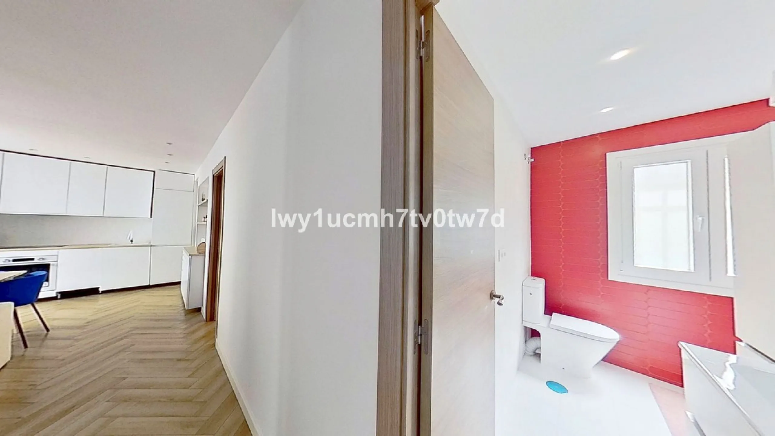 We are pleased to present this EXCLUSIVE 72 m² flat, renovated for maximum comfort in one of the most sought-after areas of Malaga, where there are 300 days of sunshine a year and a mild climate all year round. Discover your new home in the heart of Malag