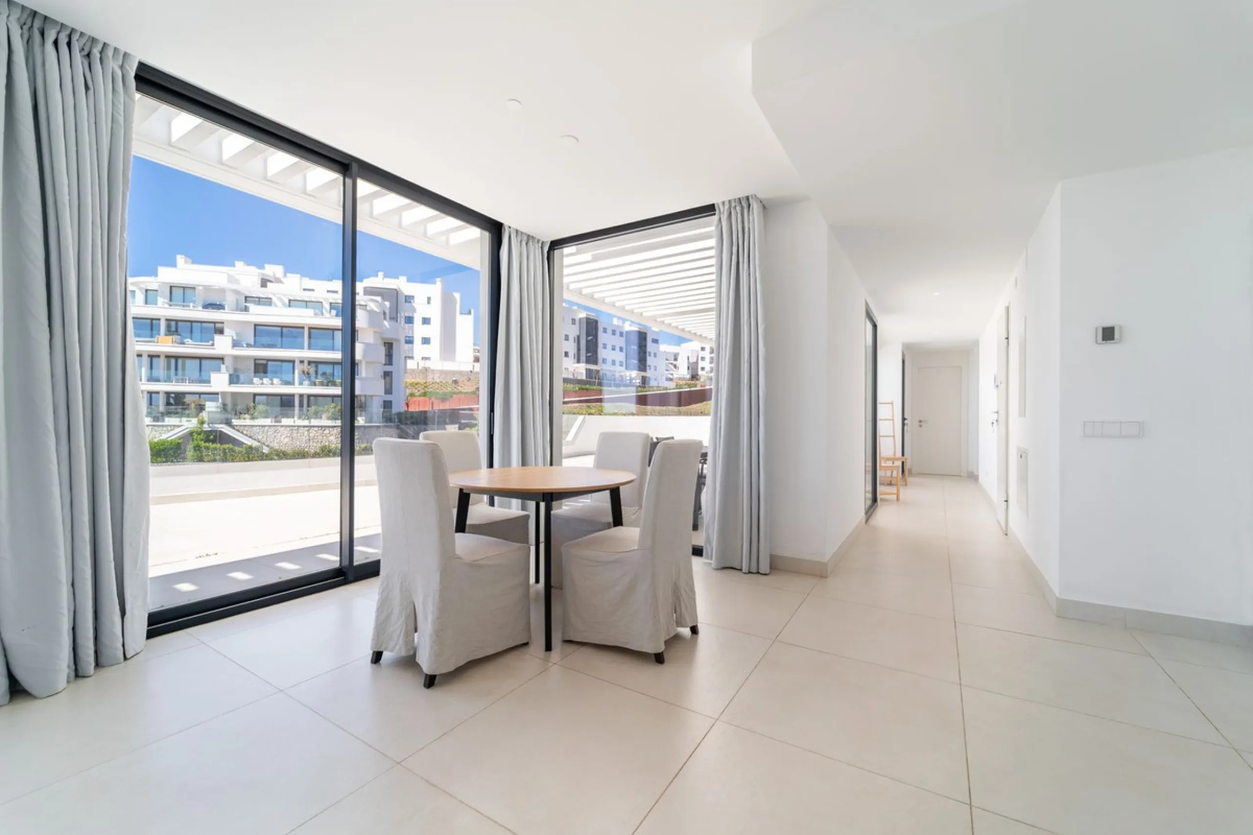 Luxury west facing penthouse, located in the exclusive urbanization of Higuerón West. Consists of entrance, hall way, spacious living-dining room with floor to ceiling glass sliding doors leading out to a large wrap around terrace of 158m2, with views of 