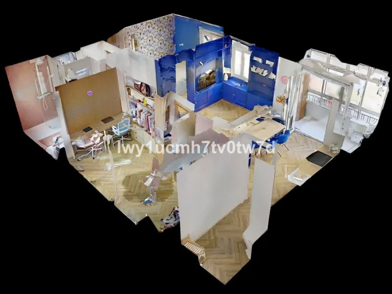 We are pleased to present this EXCLUSIVE 72 m² flat, renovated for maximum comfort in one of the most sought-after areas of Malaga, where there are 300 days of sunshine a year and a mild climate all year round. Discover your new home in the heart of Malag