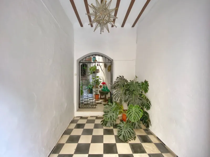 Purchase investment in Marbella's Old Town.