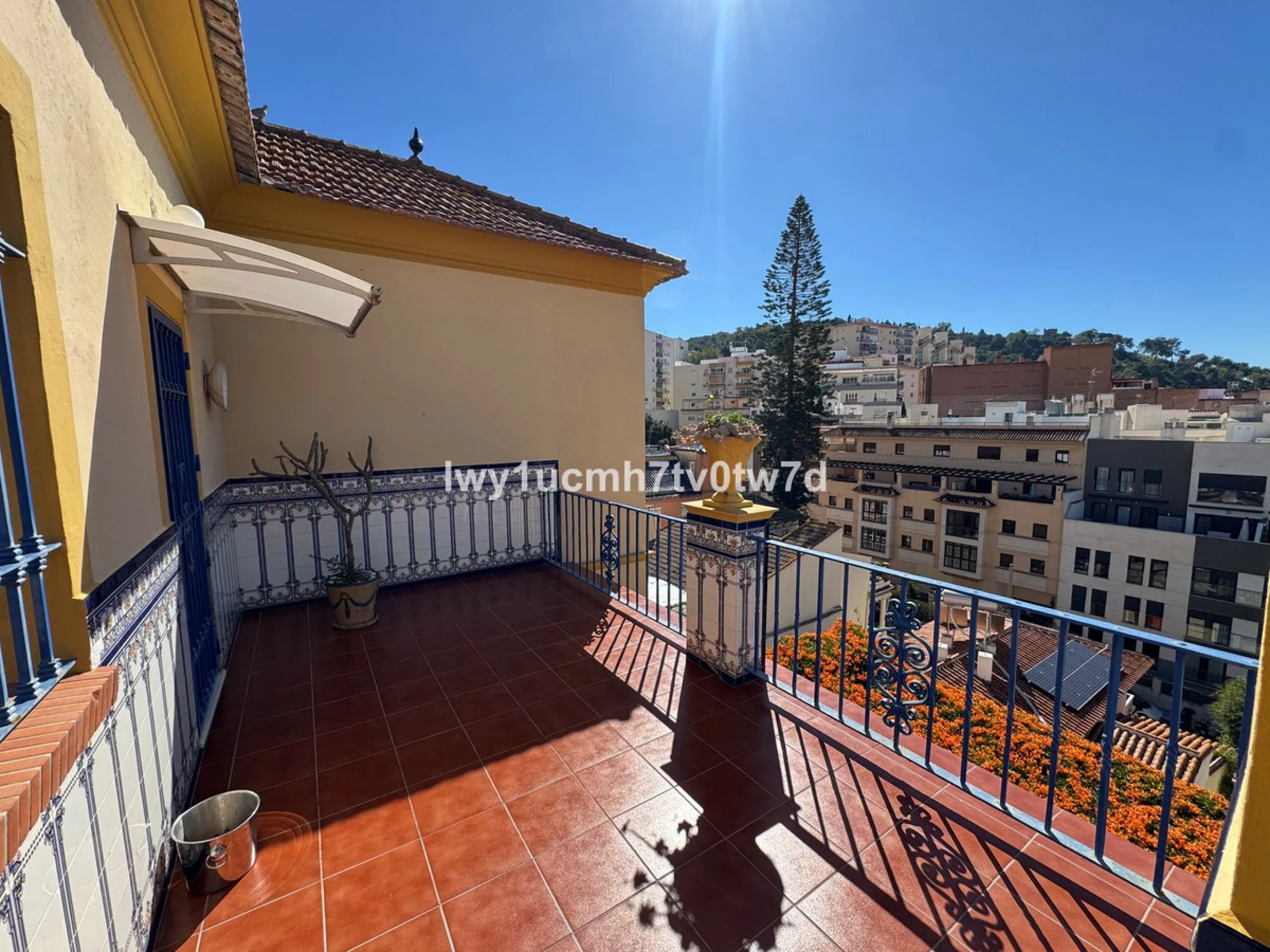 OPPORTUNITY! MAGNIFICENT PROPERTY IN LA MALAGUETA, JUST STEPS FROM THE HISTORIC CENTER!