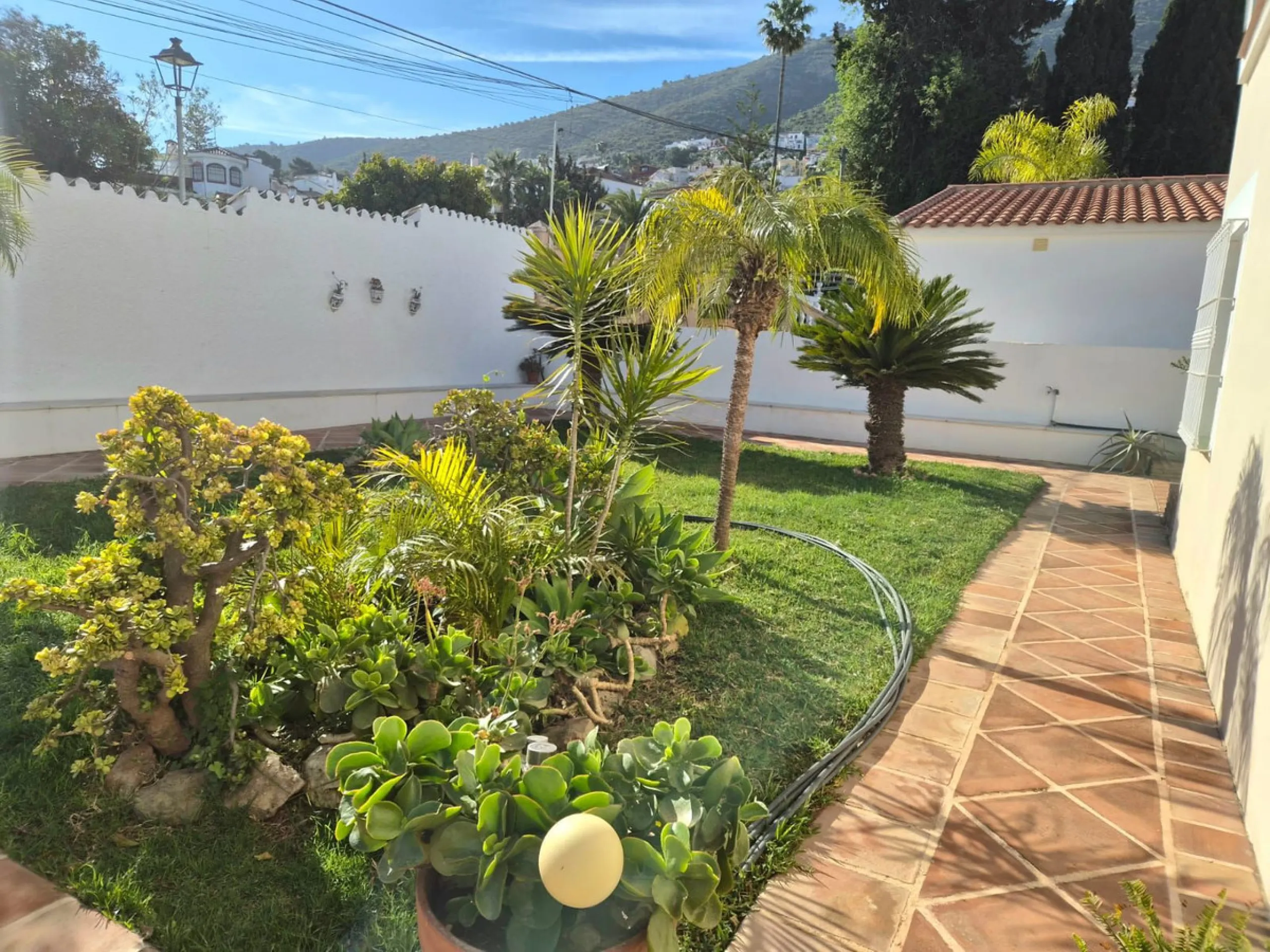 Multi functional villa for sale in Alhaurin de la Torre, area El Lagar,