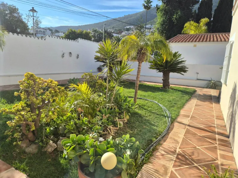 Multi functional villa for sale in Alhaurin de la Torre, area El Lagar,
