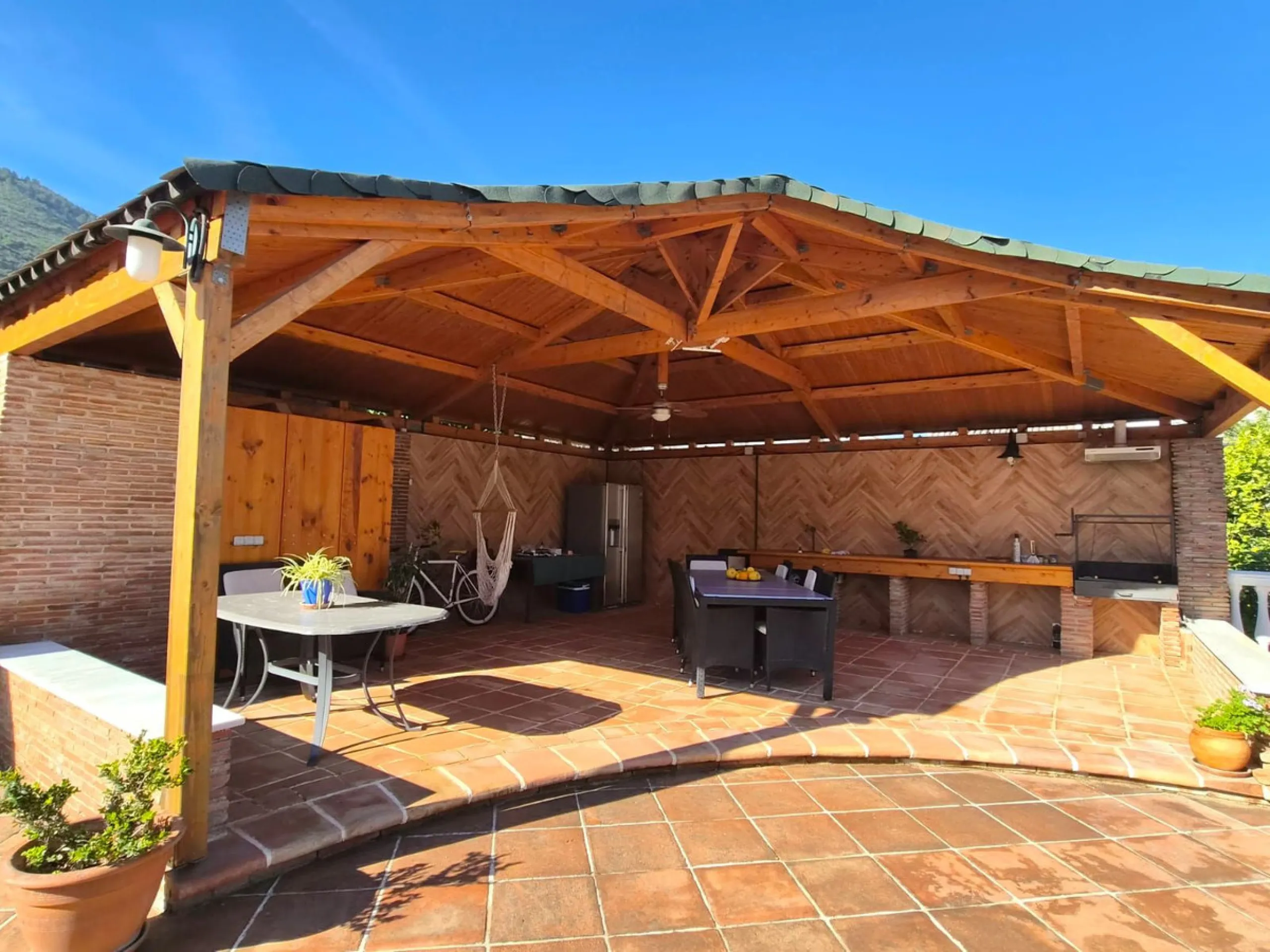 Multi functional villa for sale in Alhaurin de la Torre, area El Lagar,
