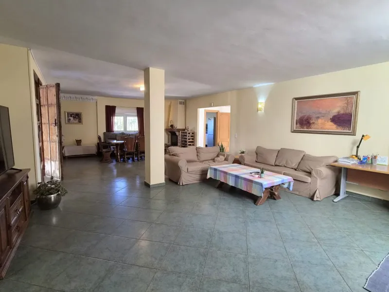 Multi functional villa for sale in Alhaurin de la Torre, area El Lagar,