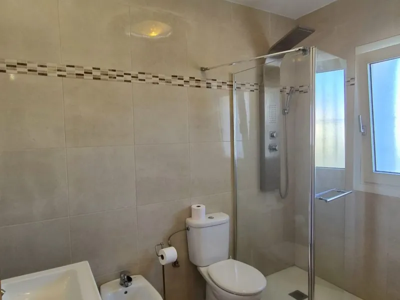 Multi functional villa for sale in Alhaurin de la Torre, area El Lagar,