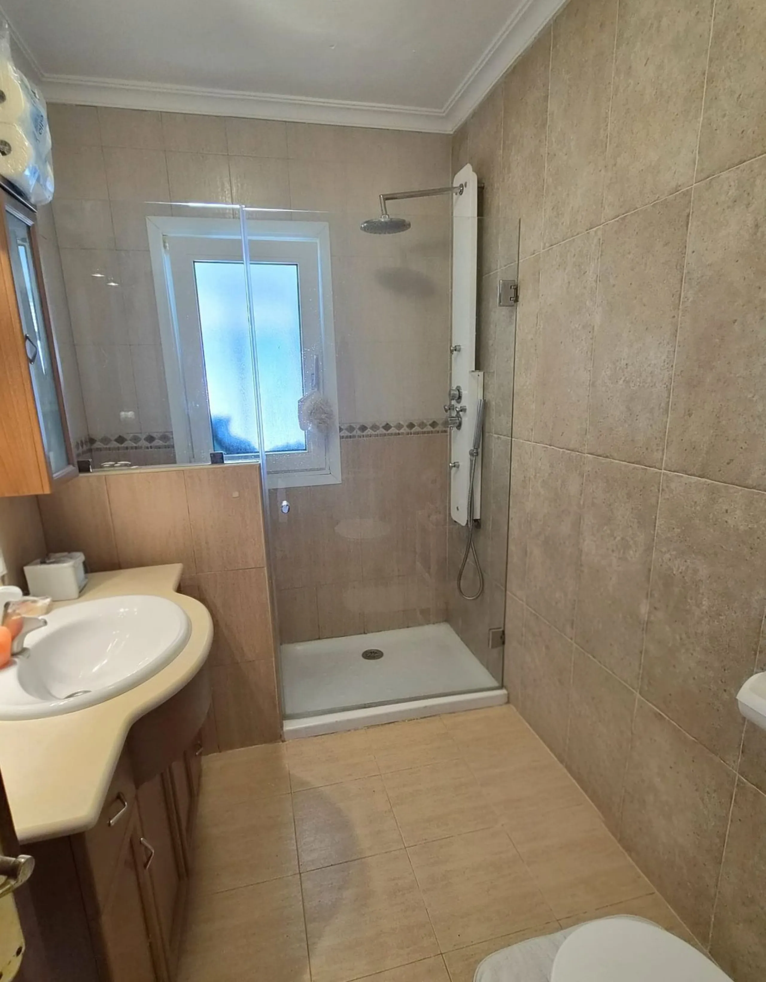 Multi functional villa for sale in Alhaurin de la Torre, area El Lagar,