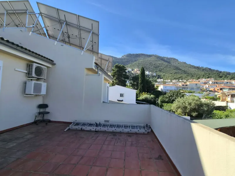 Multi functional villa for sale in Alhaurin de la Torre, area El Lagar,