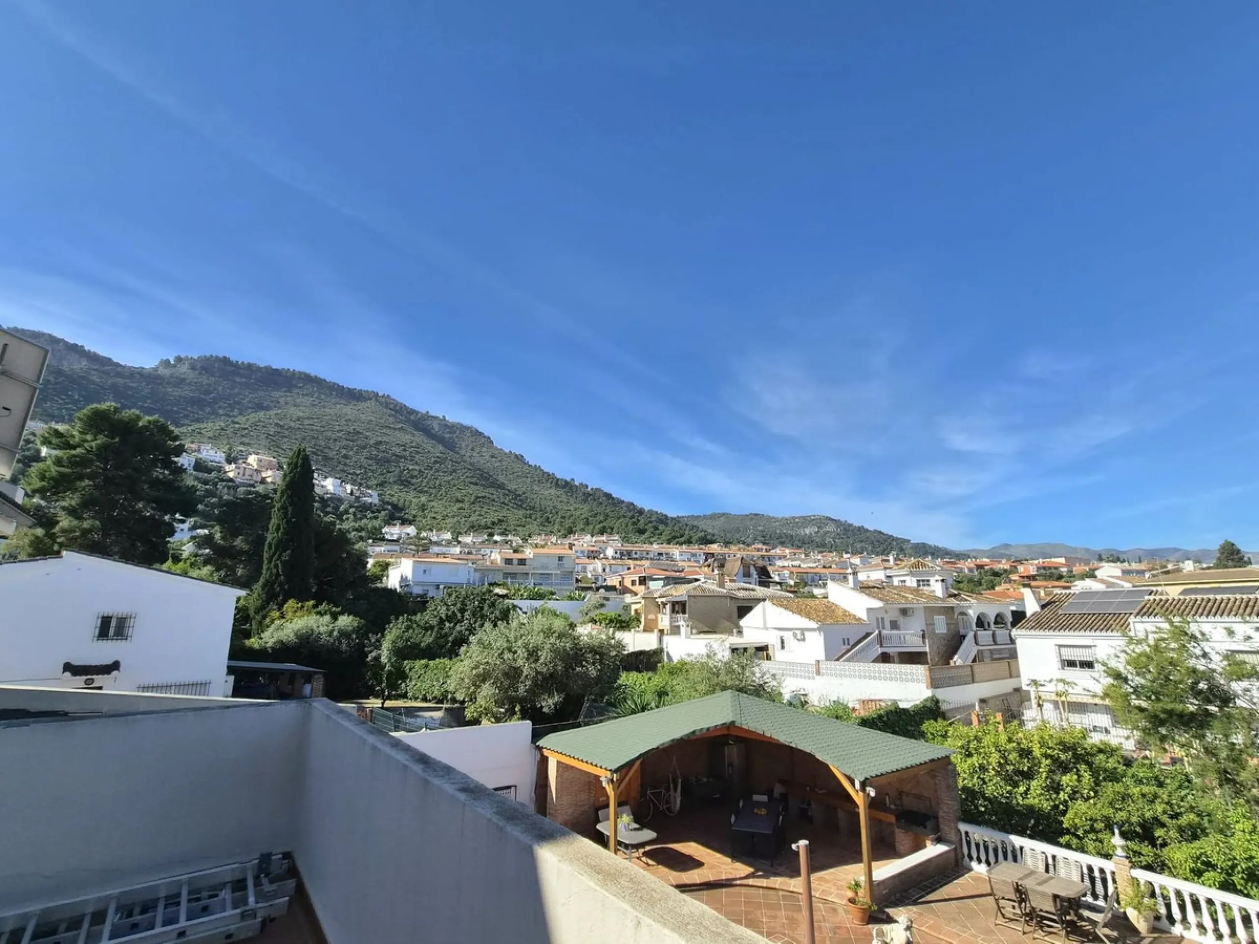 Multi functional villa for sale in Alhaurin de la Torre, area El Lagar,
