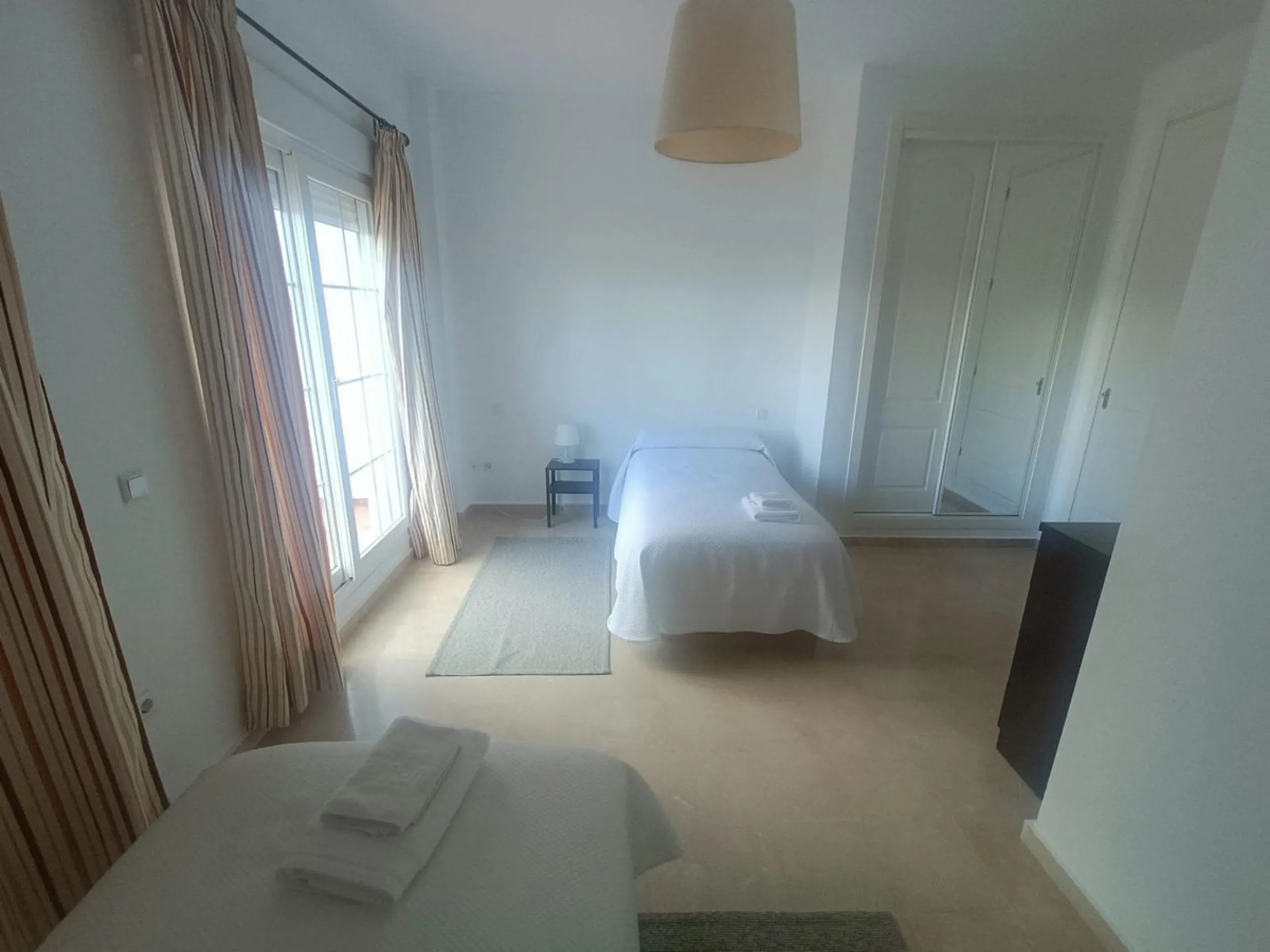 House - Townhouse в продаже в Alhaurín de la Torre, Málaga. В доме 3 спален и 2 ванных комнат. Площадь дома 196 м²