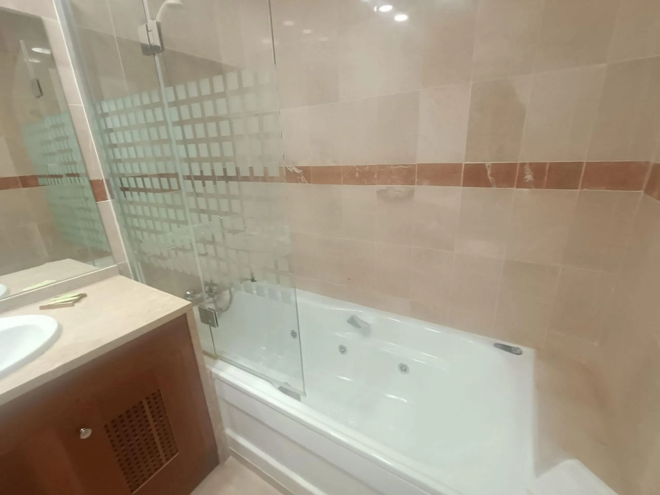 House - Townhouse в продаже в Alhaurín de la Torre, Málaga. В доме 3 спален и 2 ванных комнат. Площадь дома 196 м²
