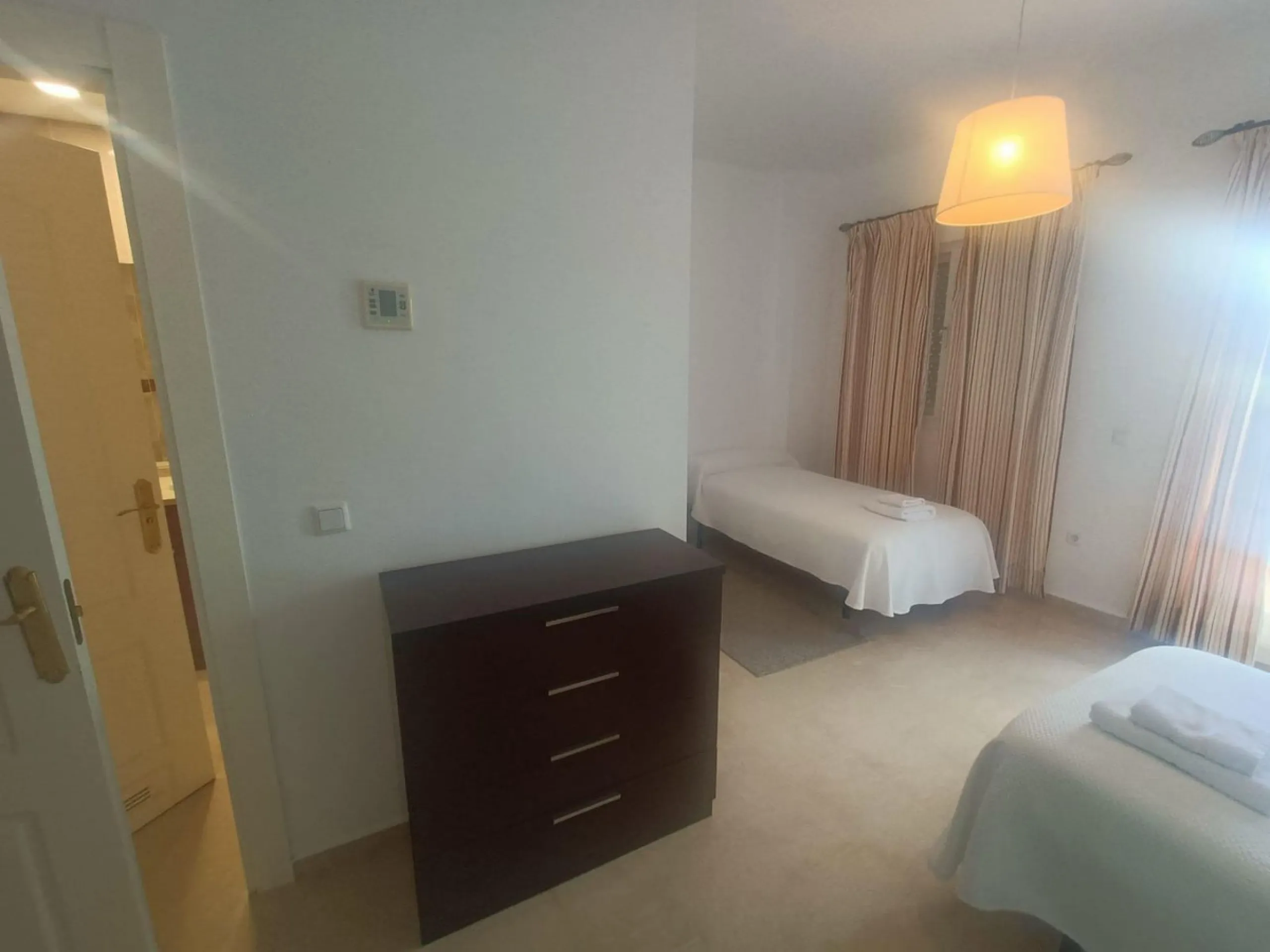 House - Townhouse в продаже в Alhaurín de la Torre, Málaga. В доме 3 спален и 2 ванных комнат. Площадь дома 196 м²