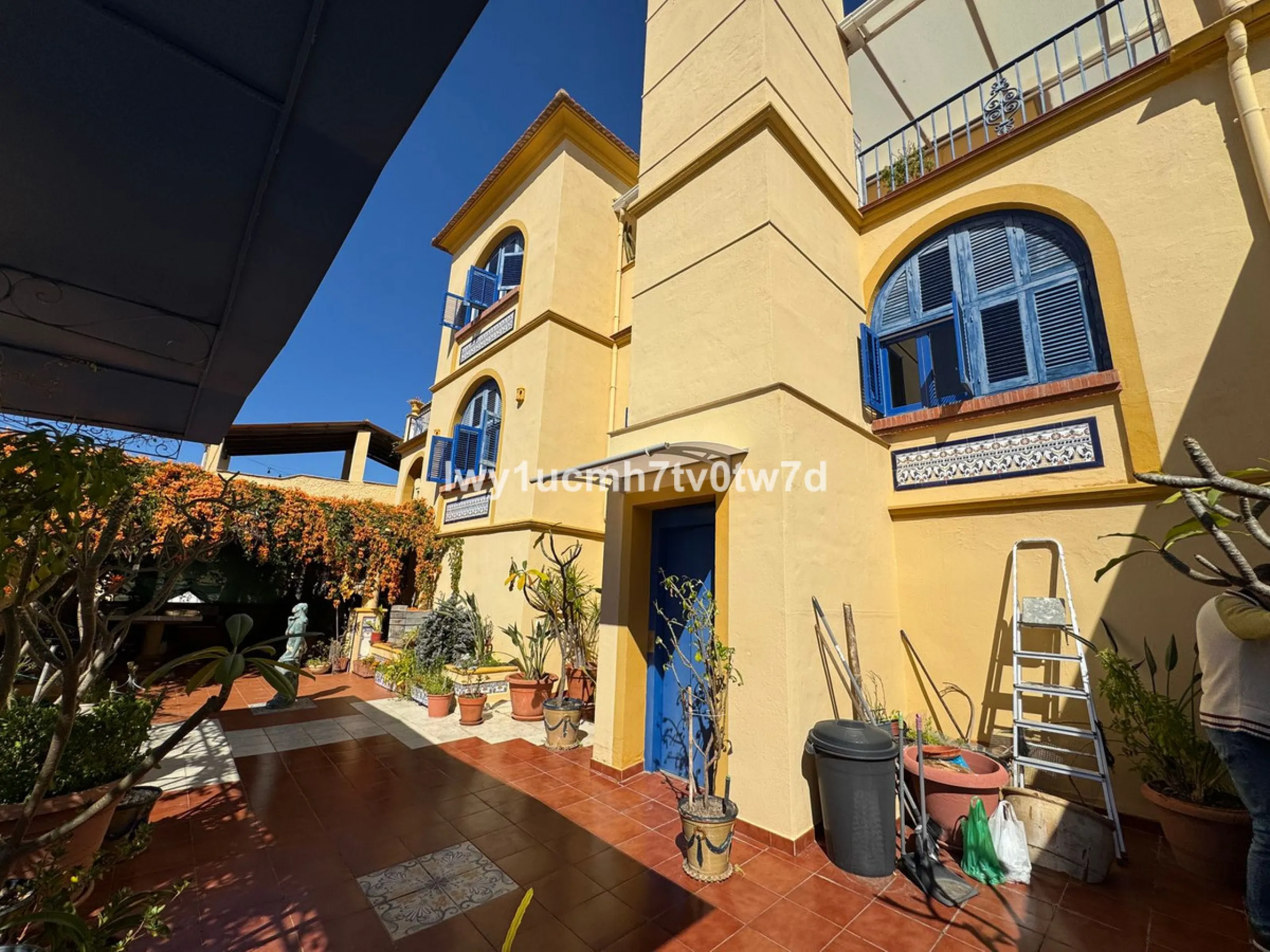 OPPORTUNITY! MAGNIFICENT PROPERTY IN LA MALAGUETA, JUST STEPS FROM THE HISTORIC CENTER!