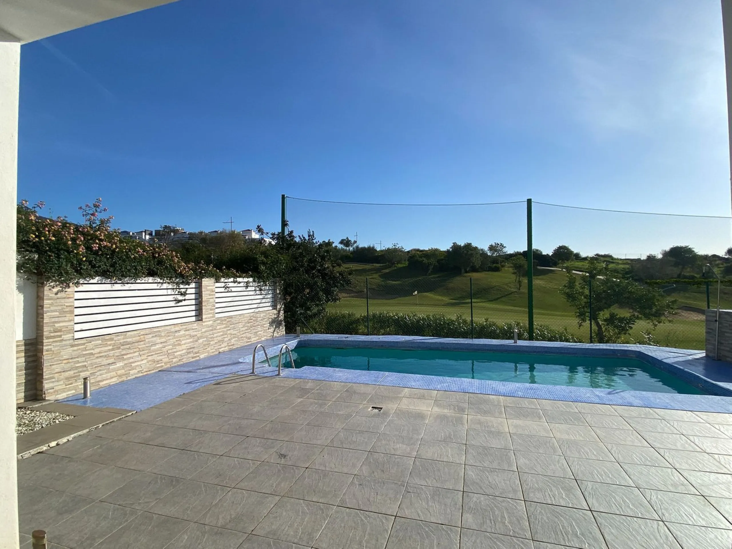 Charming Semi-detached Villa with Golf Views in Valle Romano