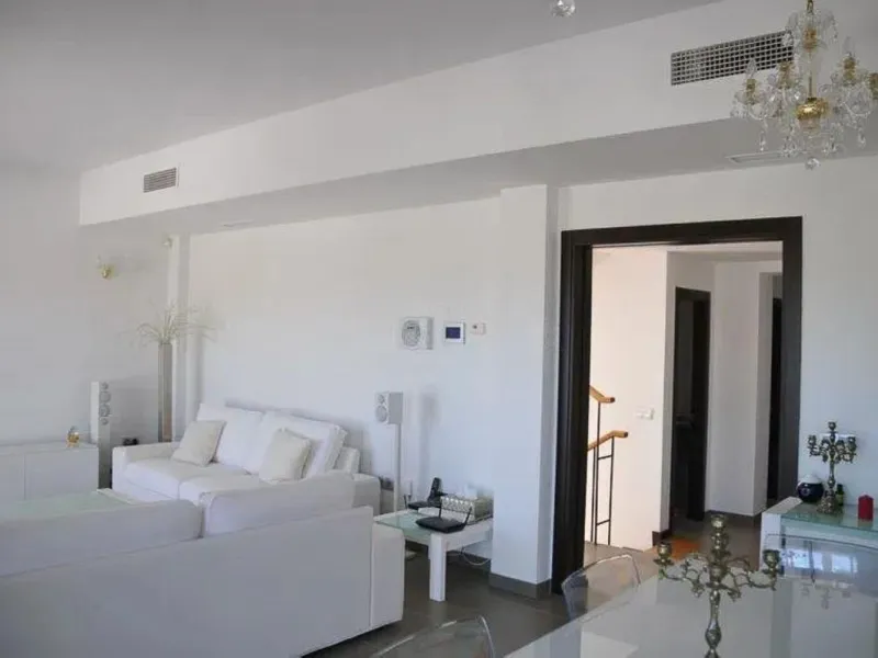 Charming Semi-detached Villa with Golf Views in Valle Romano