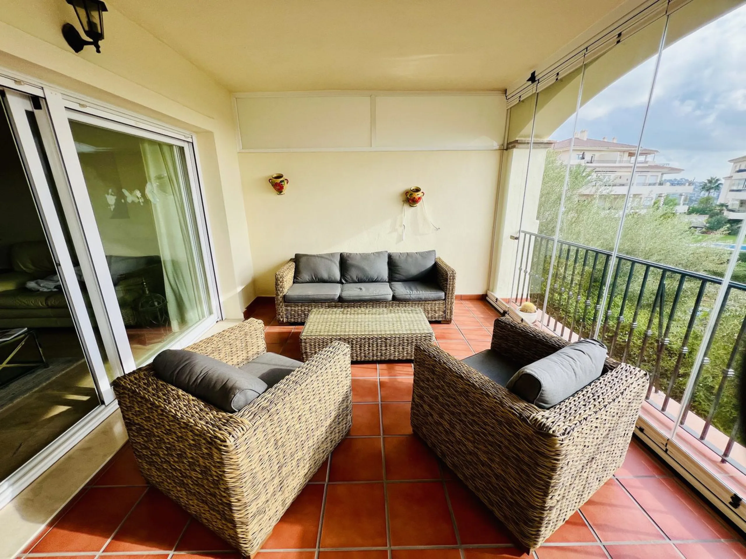 Apartment - Ground Floor Apartment в продаже в Mijas, Málaga. В доме 2 спален и 2 ванных комнат. Площадь дома 94 м²