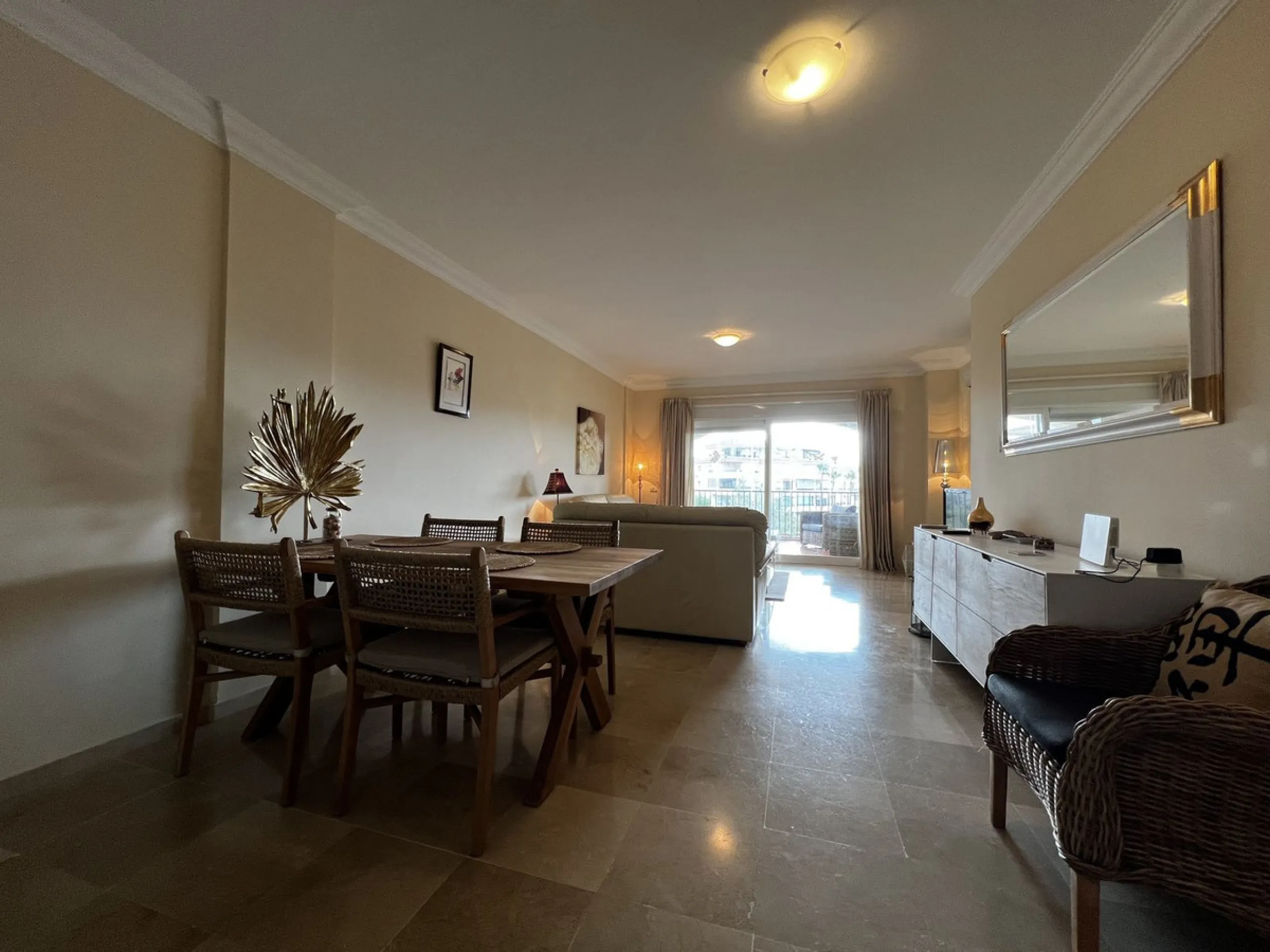 Apartment - Ground Floor Apartment в продаже в Mijas, Málaga. В доме 2 спален и 2 ванных комнат. Площадь дома 94 м²