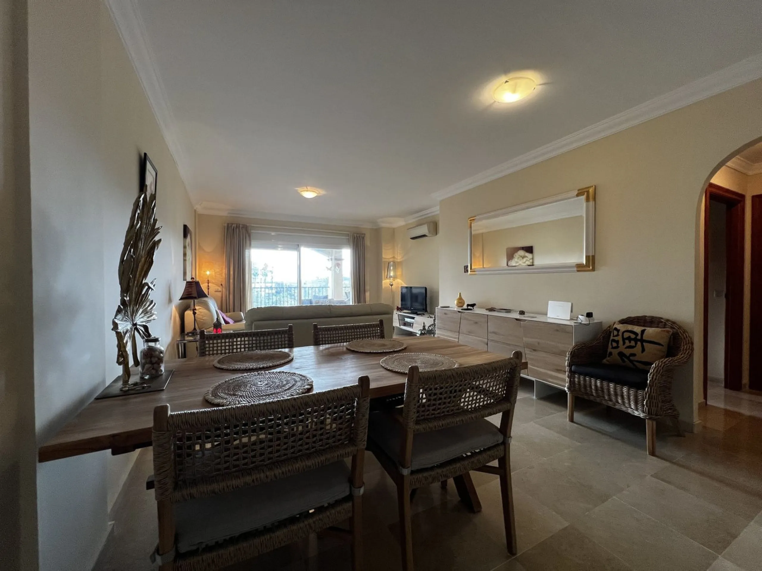 Apartment - Ground Floor Apartment в продаже в Mijas, Málaga. В доме 2 спален и 2 ванных комнат. Площадь дома 94 м²