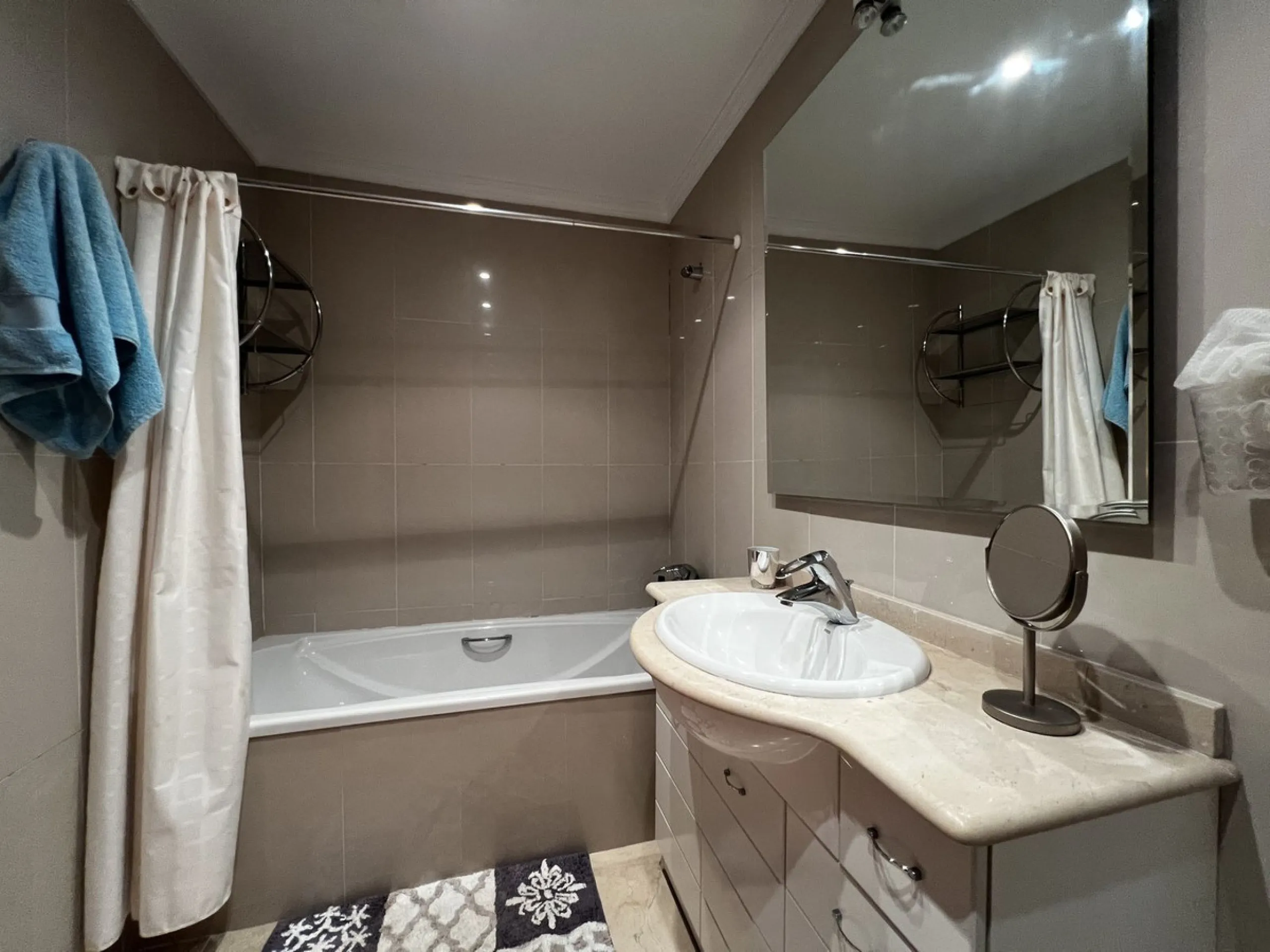 Apartment - Ground Floor Apartment в продаже в Mijas, Málaga. В доме 2 спален и 2 ванных комнат. Площадь дома 94 м²