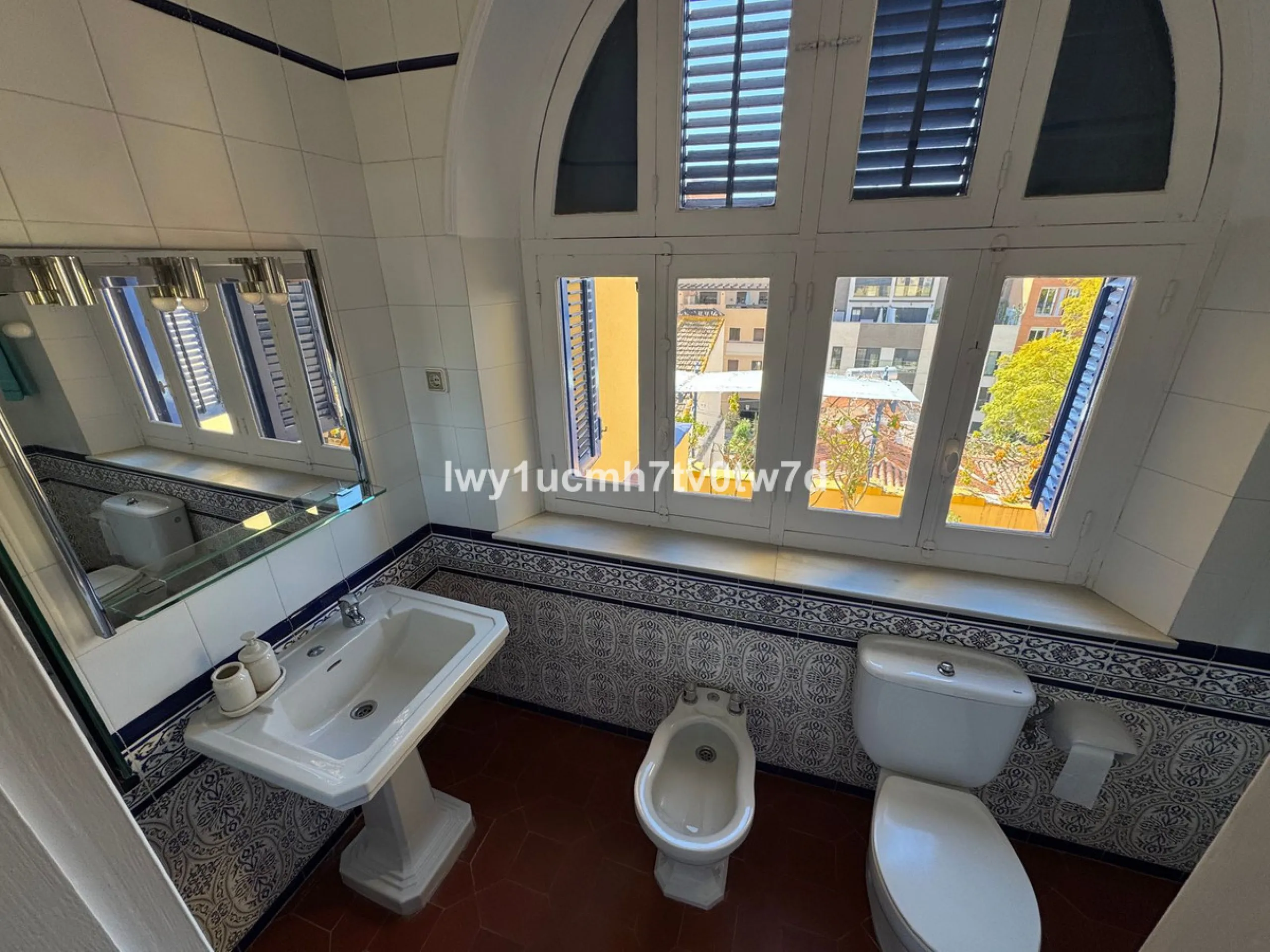 OPPORTUNITY! MAGNIFICENT PROPERTY IN LA MALAGUETA, JUST STEPS FROM THE HISTORIC CENTER!