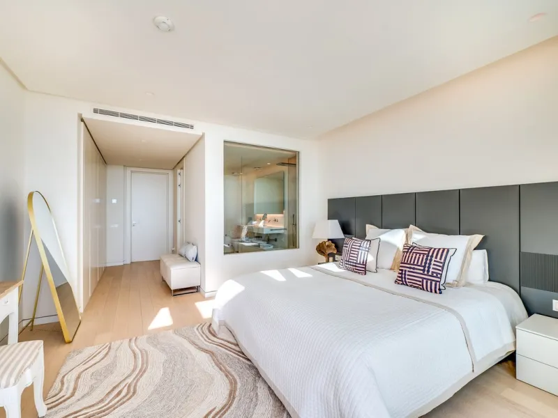 High-end 3-Bedroom Apartment with Unmatched Privacy and Panoramic Views