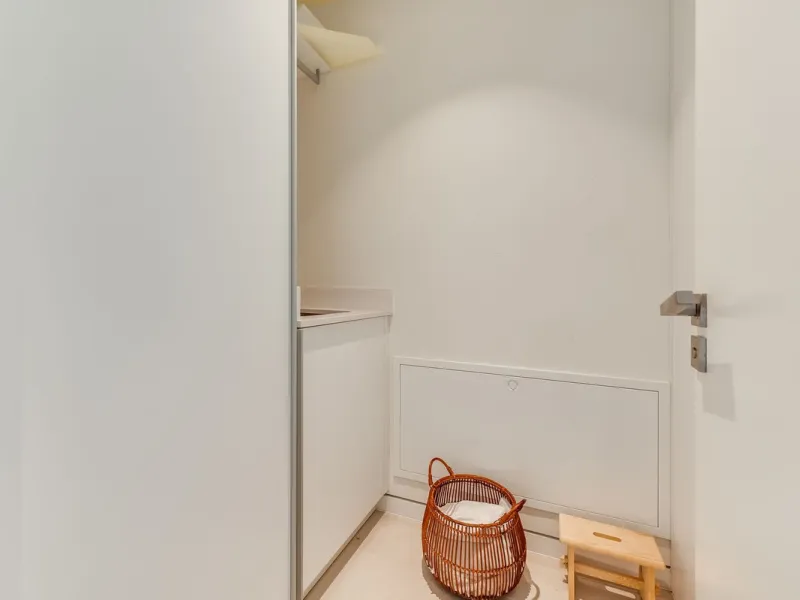 High-end 3-Bedroom Apartment with Unmatched Privacy and Panoramic Views