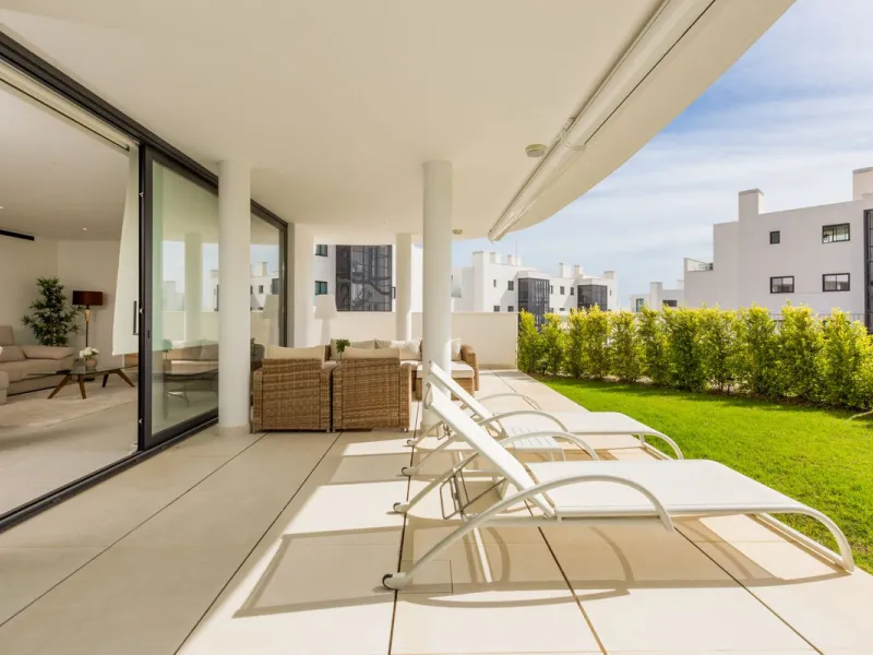 Apartment - Ground Floor Apartment в продаже в Fuengirola, Málaga. В доме 2 спален и 2 ванных комнат. Площадь дома 128 м². Площадь участка 29 м²