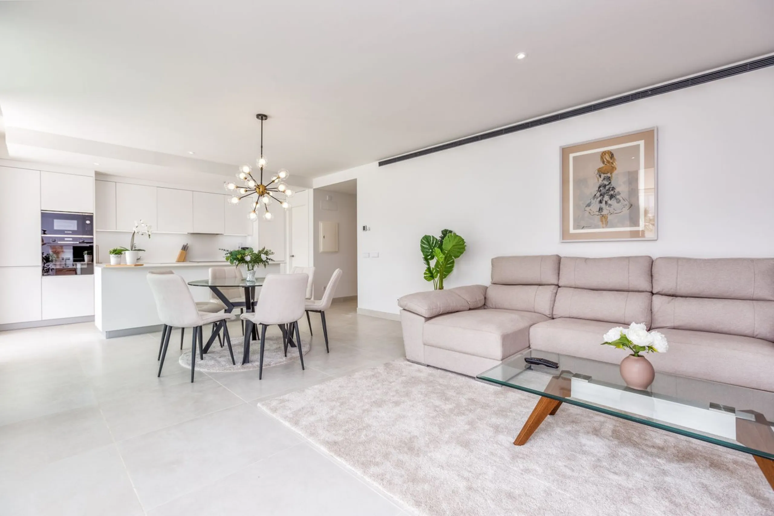 Apartment - Ground Floor Apartment в продаже в Fuengirola, Málaga. В доме 2 спален и 2 ванных комнат. Площадь дома 128 м². Площадь участка 29 м²