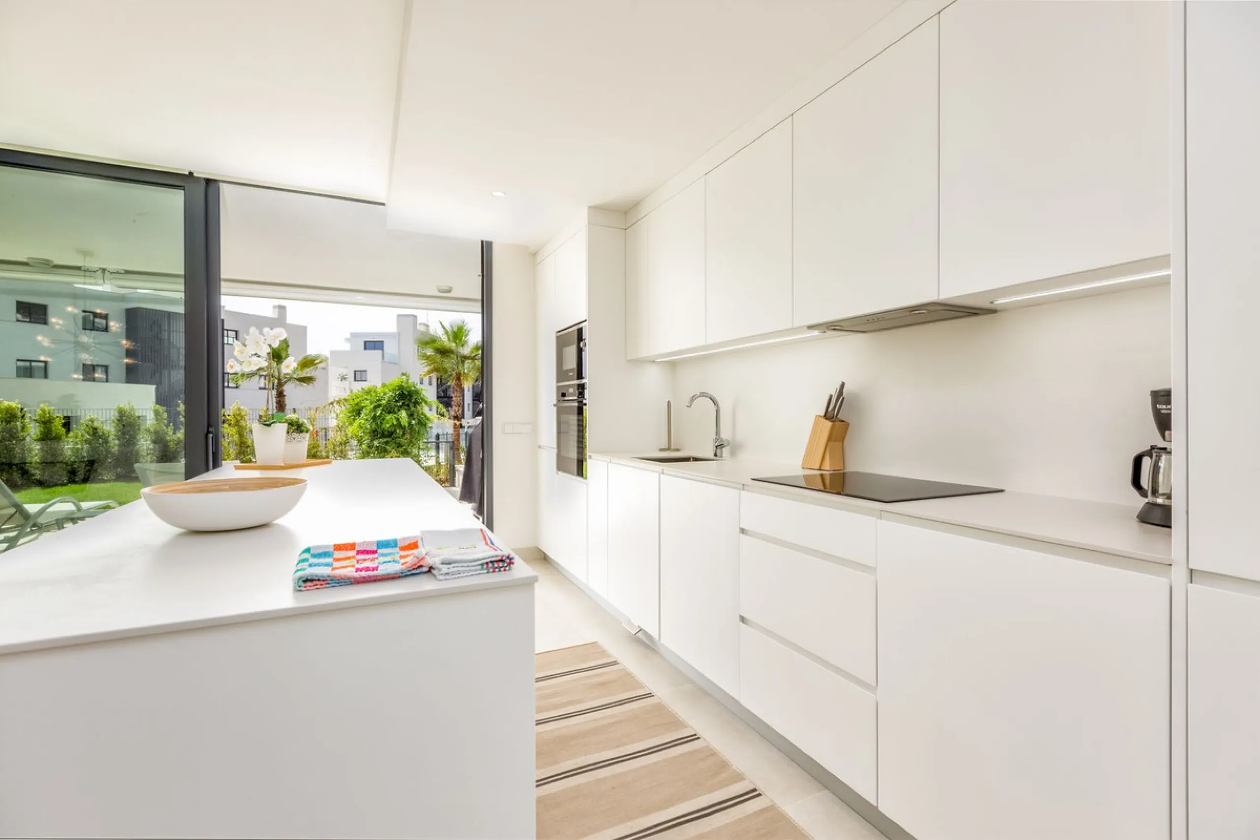 Apartment - Ground Floor Apartment в продаже в Fuengirola, Málaga. В доме 2 спален и 2 ванных комнат. Площадь дома 128 м². Площадь участка 29 м²