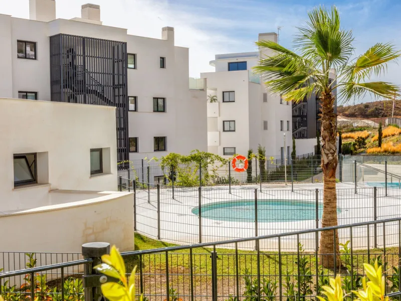 Apartment - Ground Floor Apartment в продаже в Fuengirola, Málaga. В доме 2 спален и 2 ванных комнат. Площадь дома 128 м². Площадь участка 29 м²