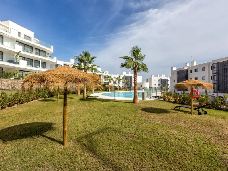Apartment - Ground Floor Apartment в продаже в Fuengirola, Málaga. В доме 2 спален и 2 ванных комнат. Площадь дома 128 м². Площадь участка 29 м²