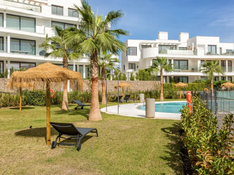 Apartment - Ground Floor Apartment в продаже в Fuengirola, Málaga. В доме 2 спален и 2 ванных комнат. Площадь дома 128 м². Площадь участка 29 м²