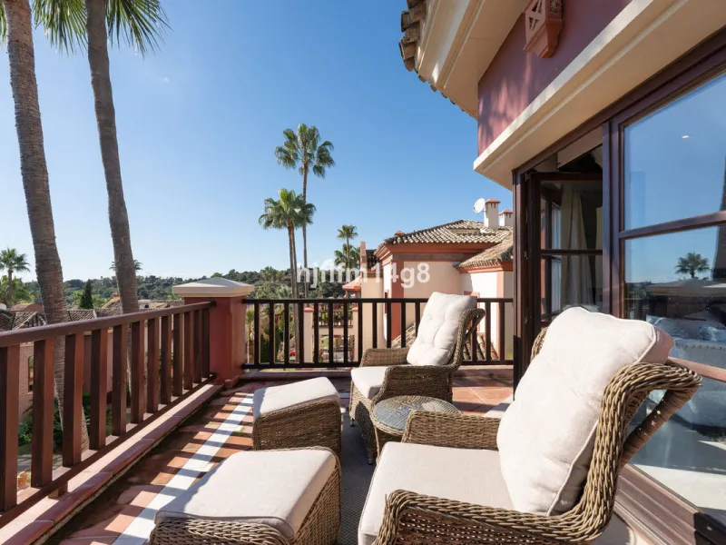 Discover unparalleled luxury in the prestigious La Capellania community with exotic gardens, , nestled within the Marbella Golden Mile. This stunning villa, boasting 686m² of interior space and an additional 77m² of terrace, offers the ultimate blend of e