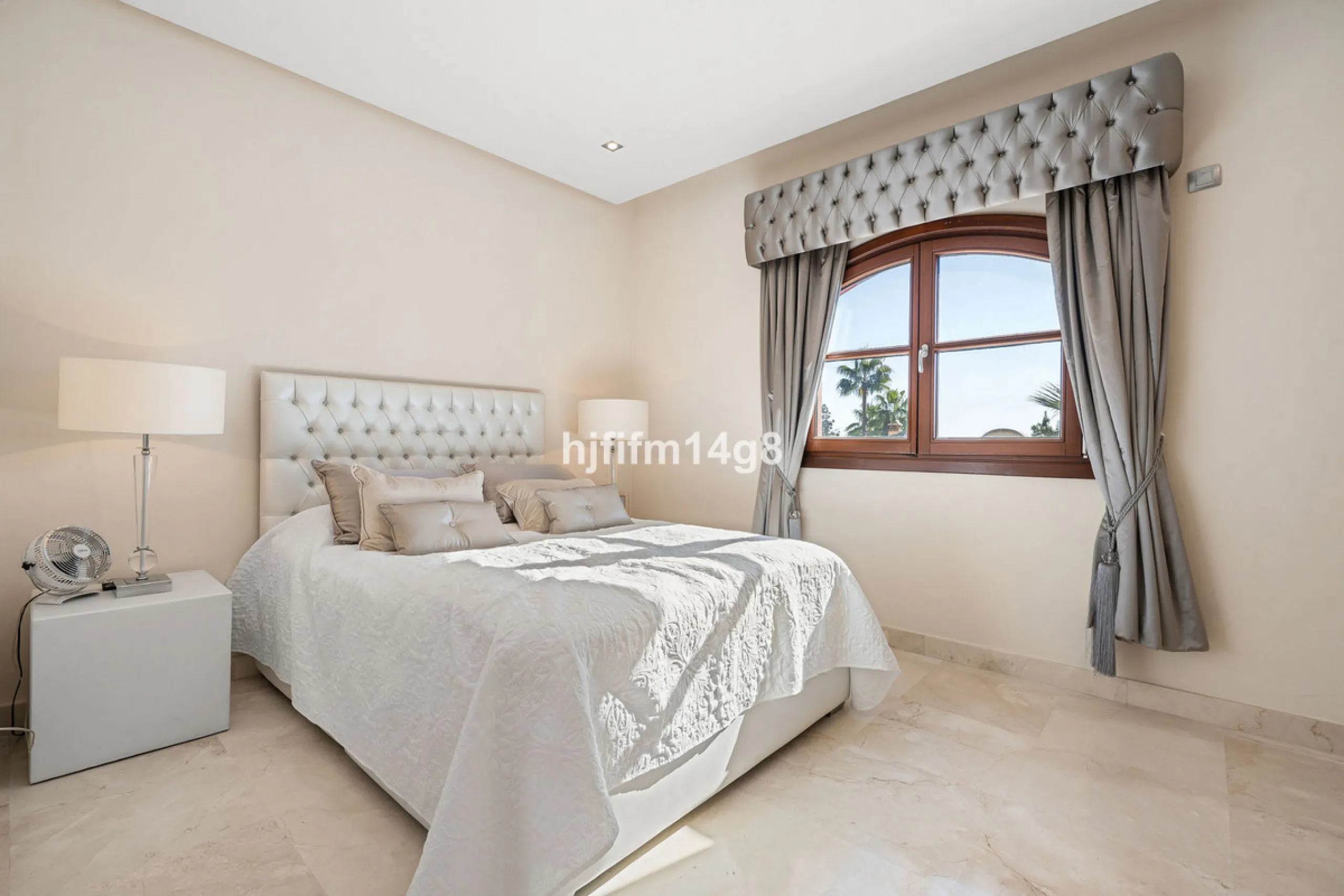 Discover unparalleled luxury in the prestigious La Capellania community with exotic gardens, , nestled within the Marbella Golden Mile. This stunning villa, boasting 686m² of interior space and an additional 77m² of terrace, offers the ultimate blend of e