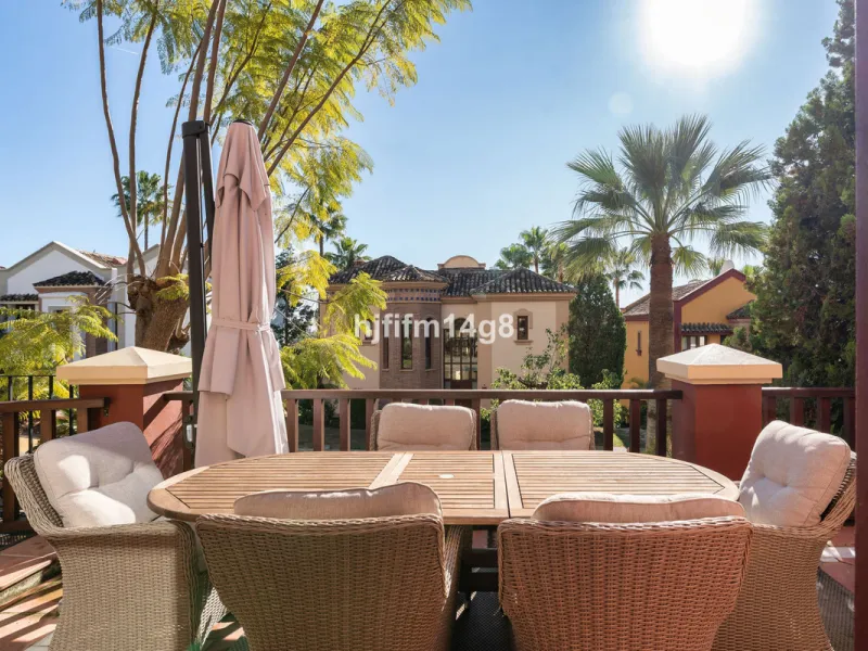 Discover unparalleled luxury in the prestigious La Capellania community with exotic gardens, , nestled within the Marbella Golden Mile. This stunning villa, boasting 686m² of interior space and an additional 77m² of terrace, offers the ultimate blend of e