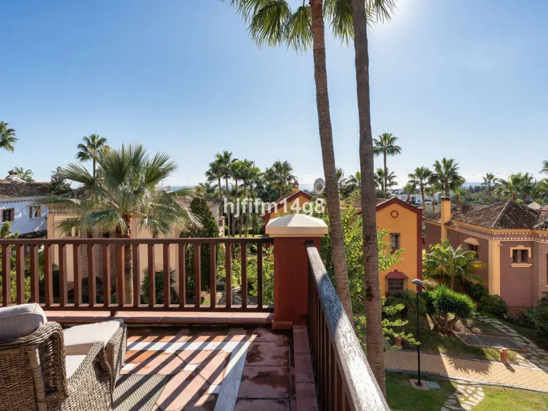 Discover unparalleled luxury in the prestigious La Capellania community with exotic gardens, , nestled within the Marbella Golden Mile. This stunning villa, boasting 686m² of interior space and an additional 77m² of terrace, offers the ultimate blend of e