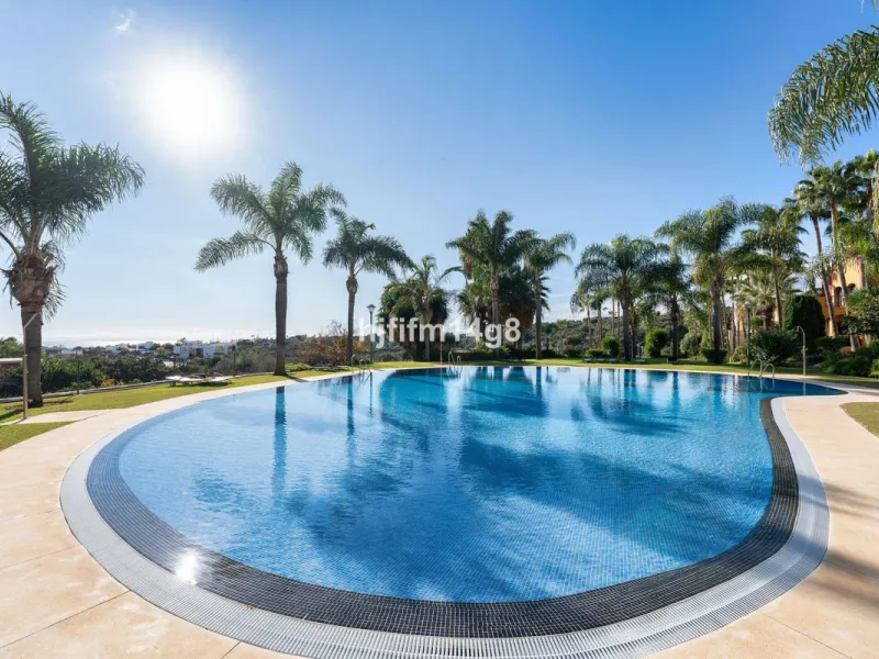 Discover unparalleled luxury in the prestigious La Capellania community with exotic gardens, , nestled within the Marbella Golden Mile. This stunning villa, boasting 686m² of interior space and an additional 77m² of terrace, offers the ultimate blend of e