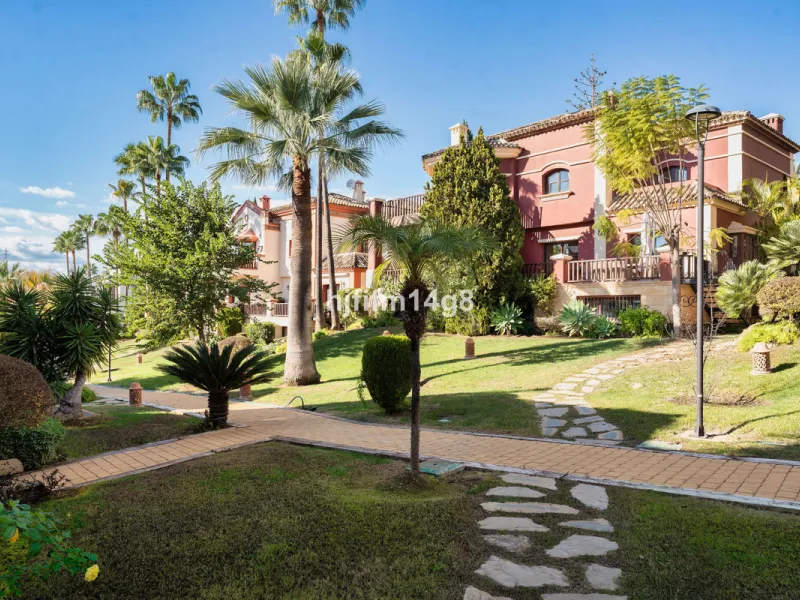 Discover unparalleled luxury in the prestigious La Capellania community with exotic gardens, , nestled within the Marbella Golden Mile. This stunning villa, boasting 686m² of interior space and an additional 77m² of terrace, offers the ultimate blend of e