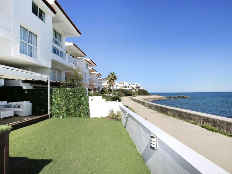 This is a truly amazing home  just a few meters from the sea. It is a one-of-a-kind property that was fully renovated in March 2025, so everything is brand new and ready for you to move in.