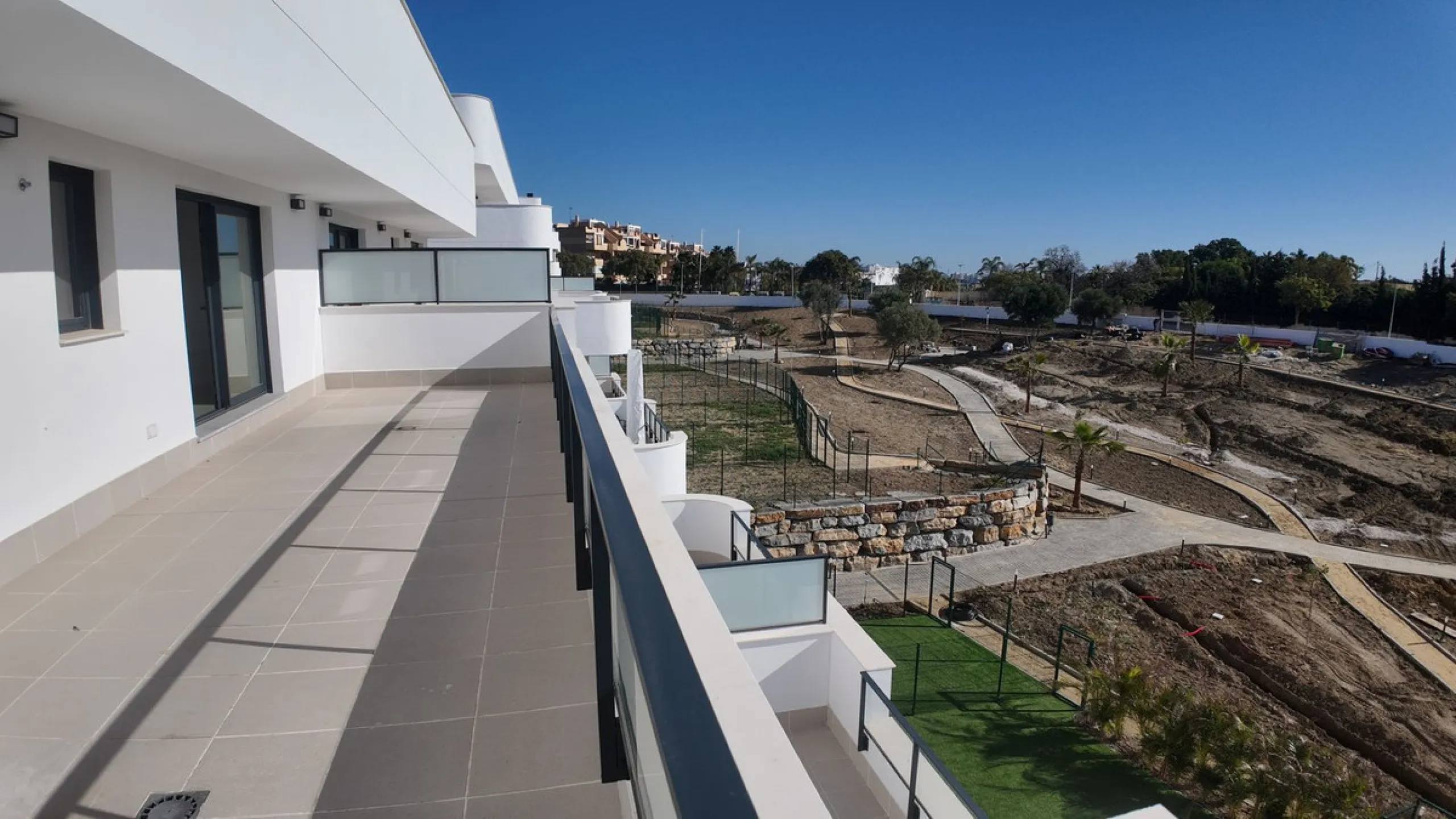 Move-in Ready Penthouse in Aranya, Estepona