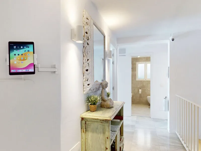 This is a truly amazing home  just a few meters from the sea. It is a one-of-a-kind property that was fully renovated in March 2025, so everything is brand new and ready for you to move in.