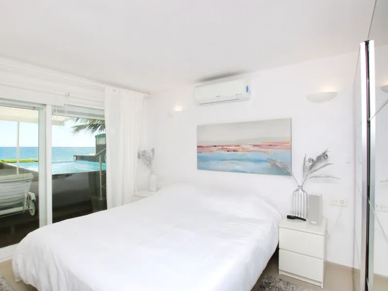 This is a truly amazing home  just a few meters from the sea. It is a one-of-a-kind property that was fully renovated in March 2025, so everything is brand new and ready for you to move in.