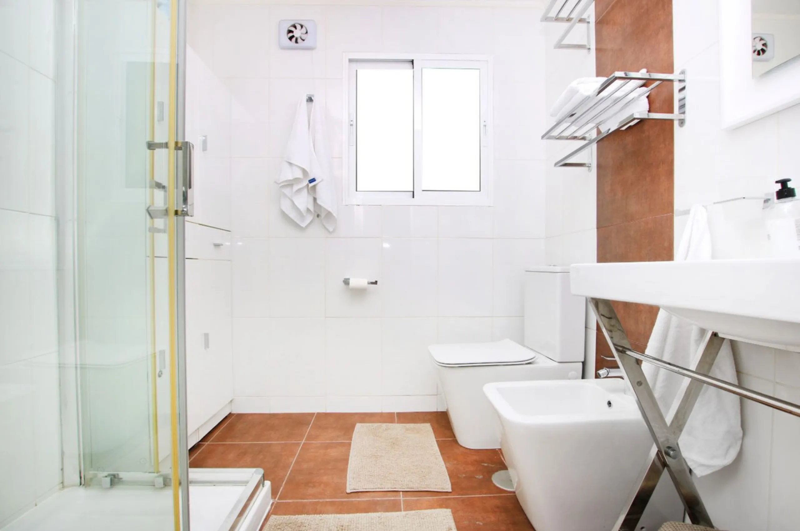 This is a truly amazing home  just a few meters from the sea. It is a one-of-a-kind property that was fully renovated in March 2025, so everything is brand new and ready for you to move in.