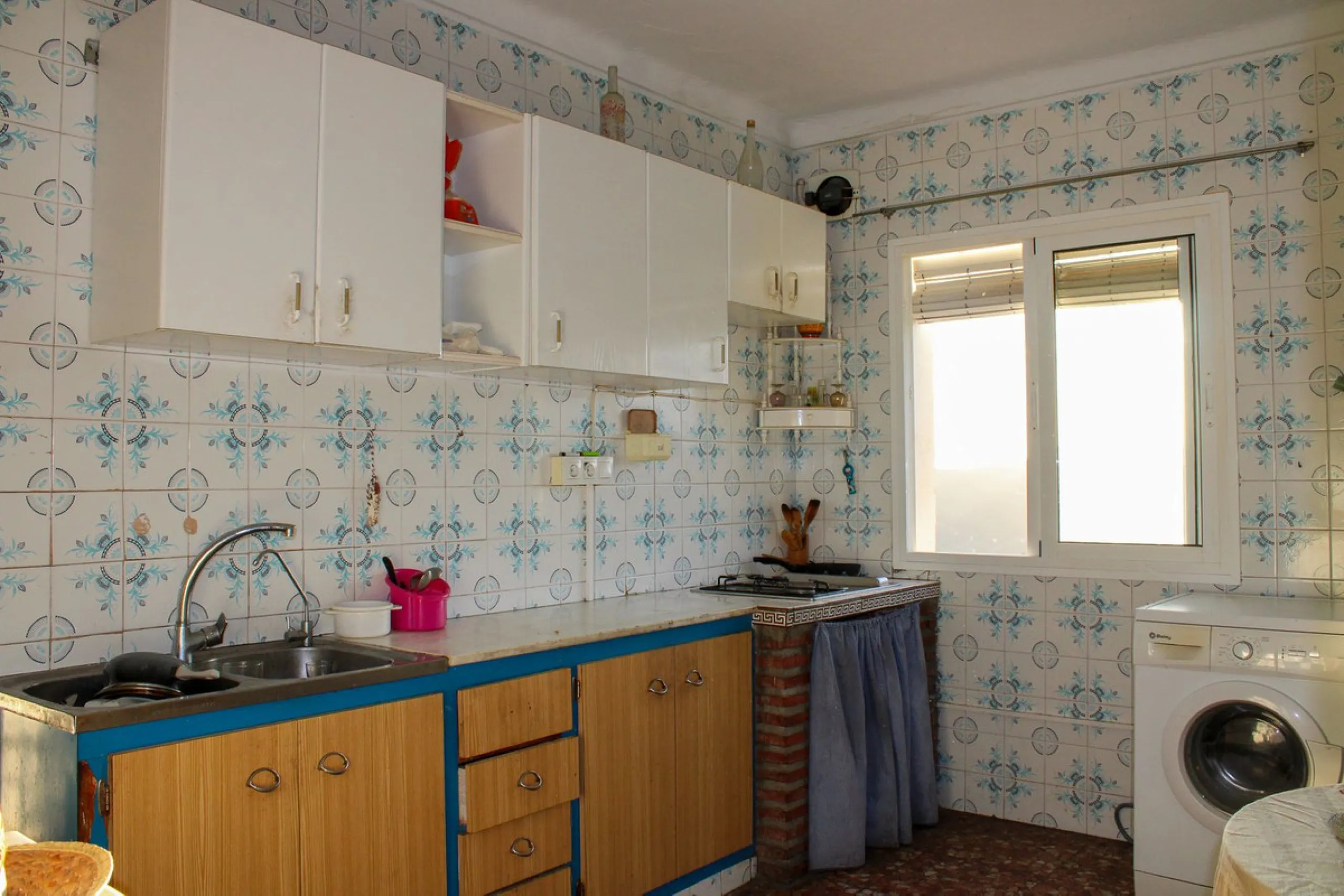 Centrally Located Apartment in Frigiliana with Fantastic Views and Opportunities.