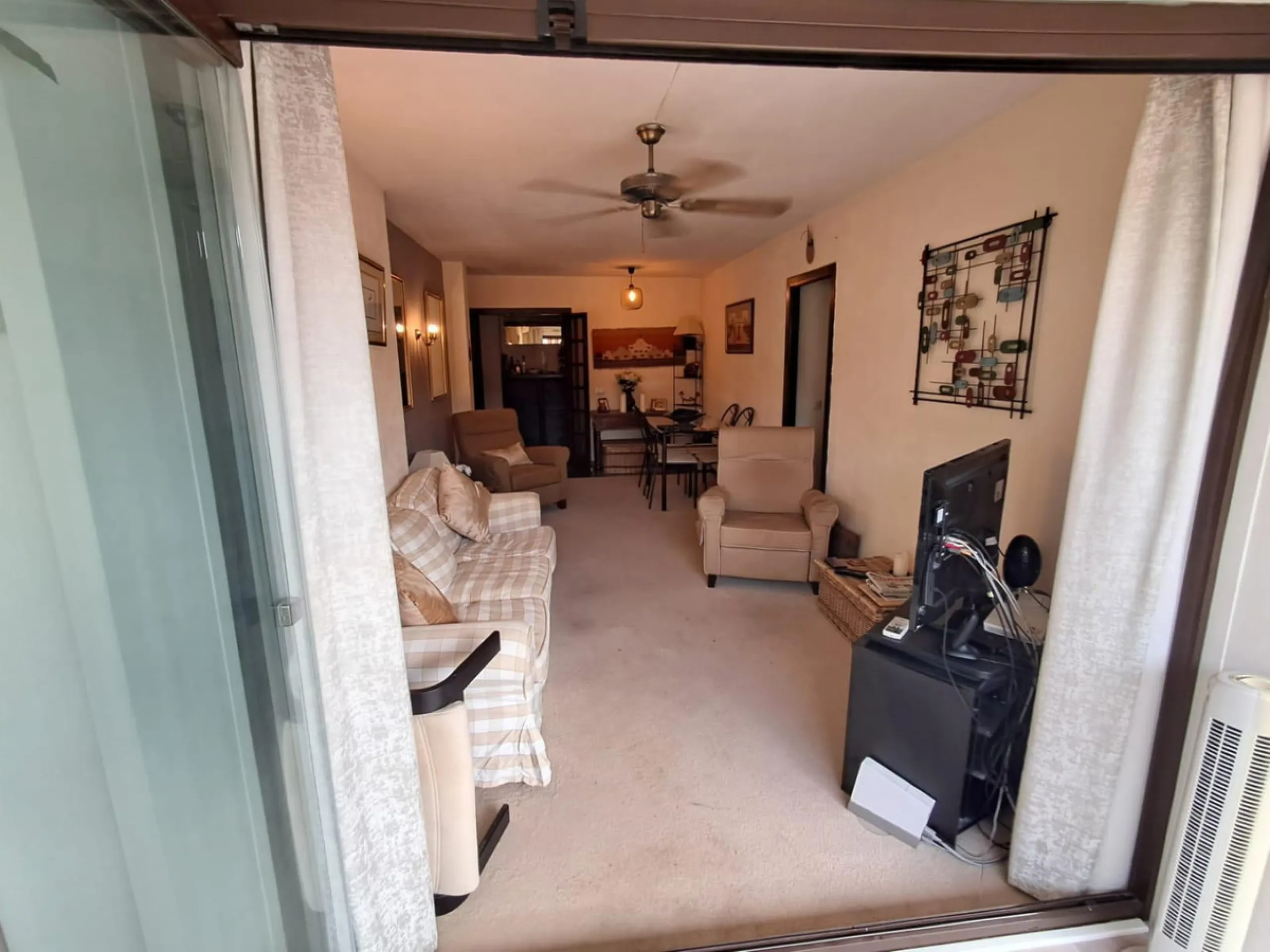 Magnificent apartment on the beachfront in Fuengirola located in the best area of ​​Los Boliches.