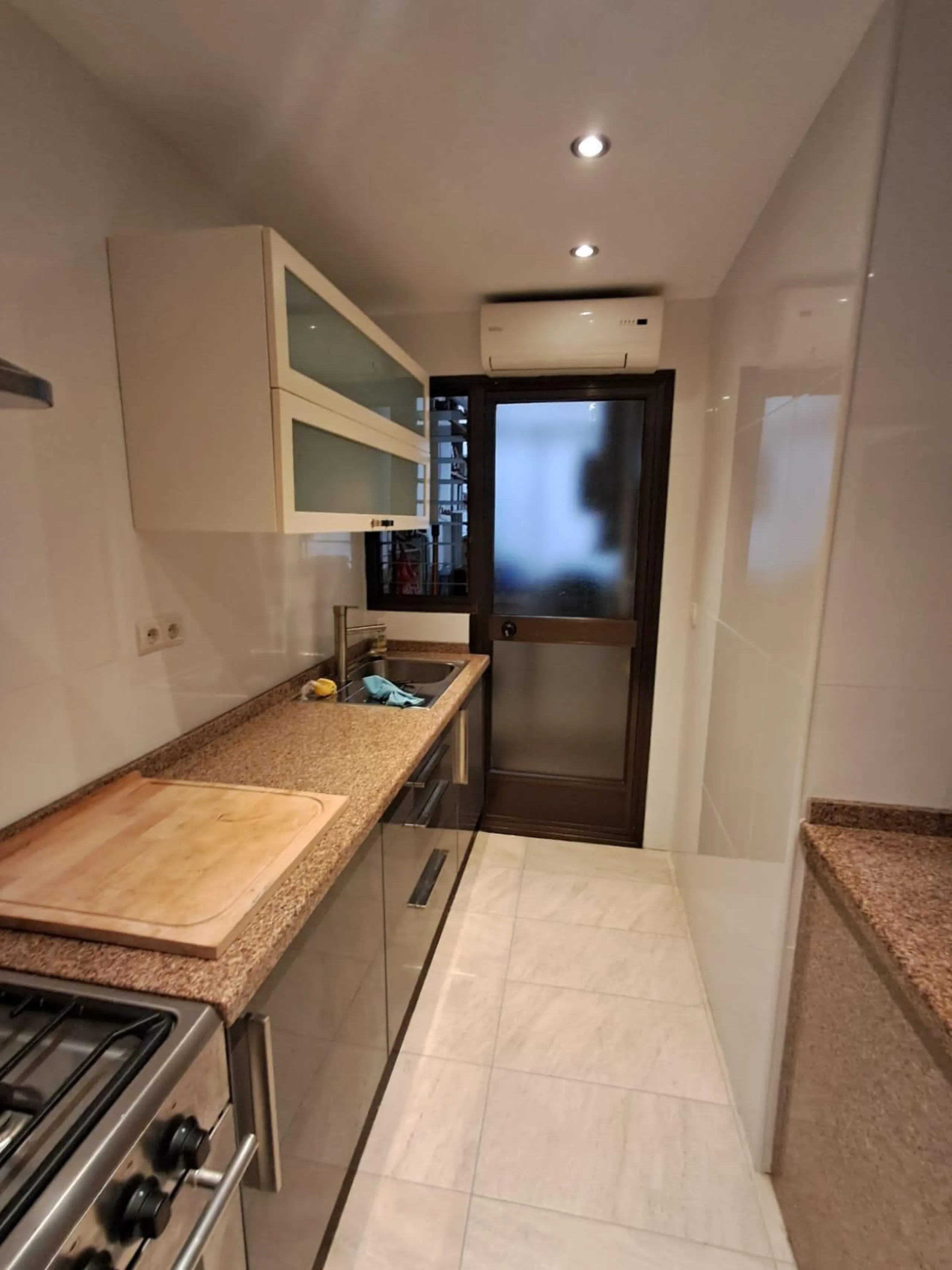Magnificent apartment on the beachfront in Fuengirola located in the best area of ​​Los Boliches.
