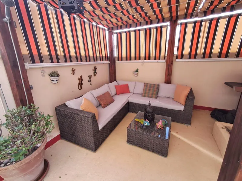 Magnificent apartment on the beachfront in Fuengirola located in the best area of ​​Los Boliches.