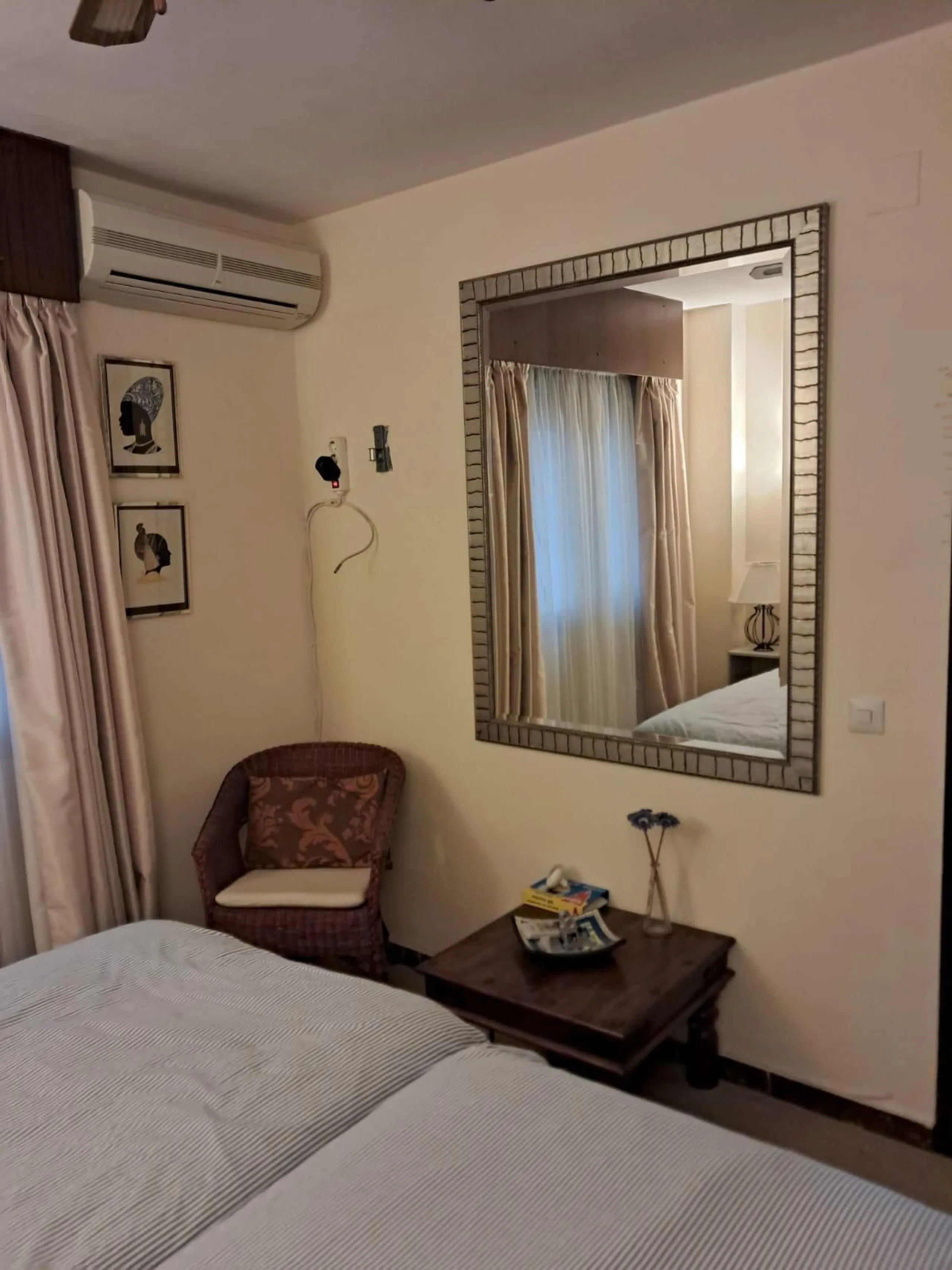 Magnificent apartment on the beachfront in Fuengirola located in the best area of ​​Los Boliches.