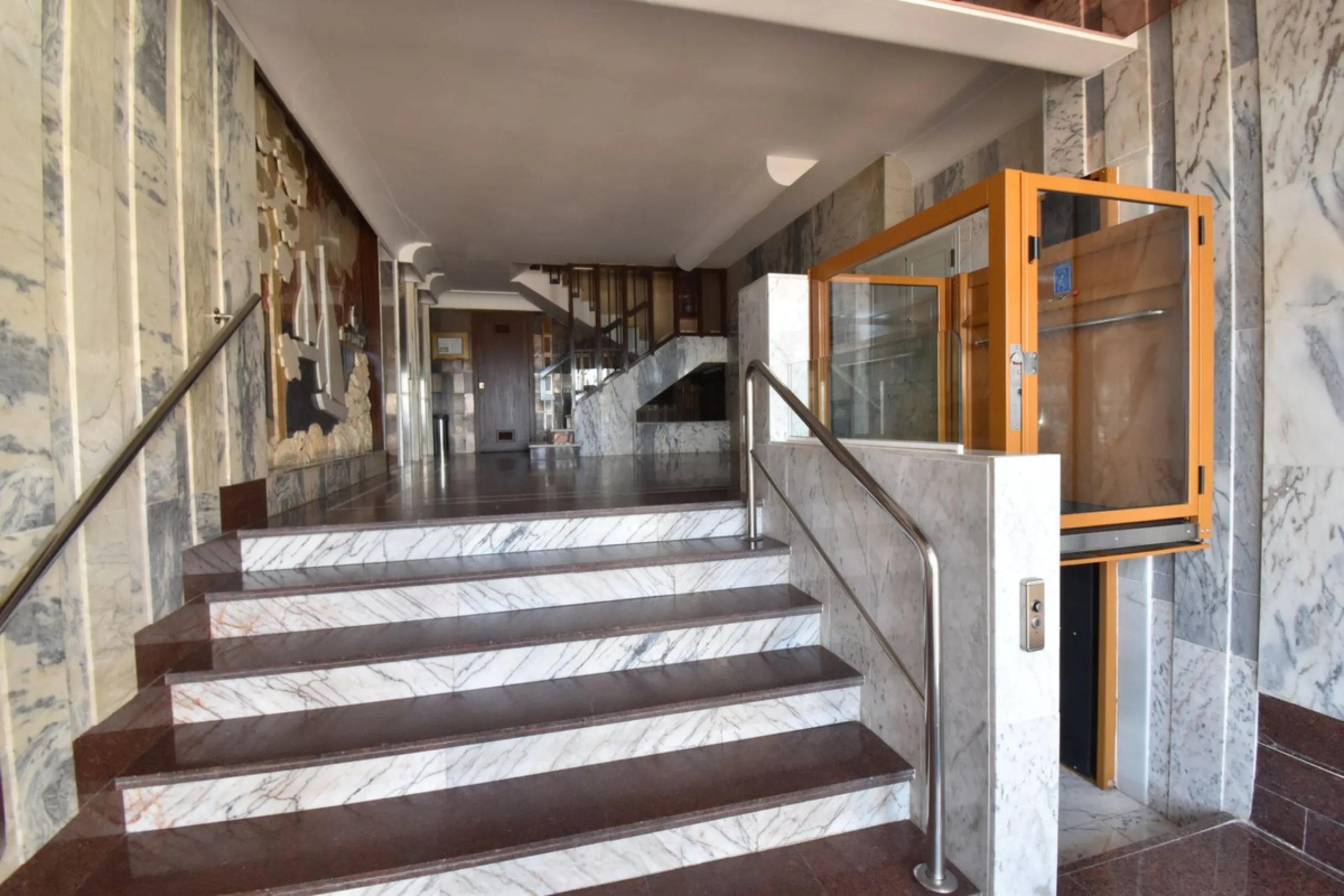 Magnificent apartment on the beachfront in Fuengirola located in the best area of ​​Los Boliches.