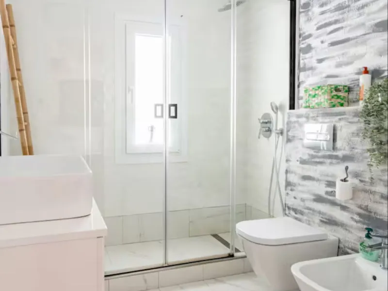 Beautiful apartment located in an urbanization on the beachfront and the famous Port of Cabopino.